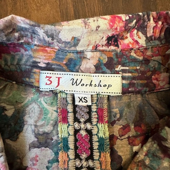 JOHNNY WAS 3J WORKSHOP Floral Print Velvet Button Down Tunic Top Multi - Picture 8 of 10